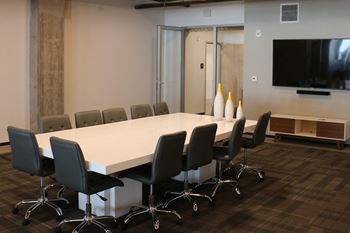 Business center with conference rooms for 4, 6 or up to 20 people as well as a work area with desk space for rent